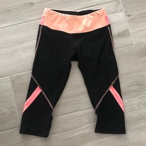 SOLD! RBX Active Wear Capris Sz S